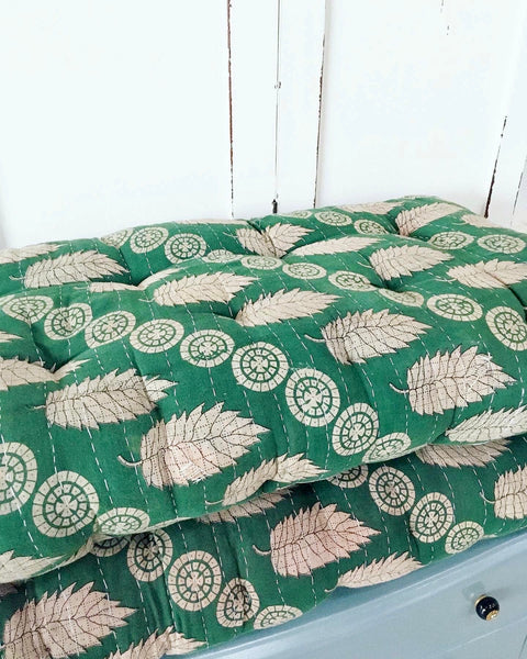 Vintage sari mattress - green/off-white