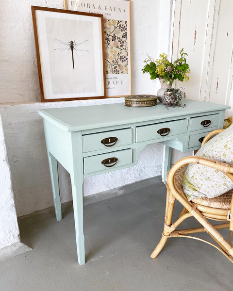 Beautiful vintage desk