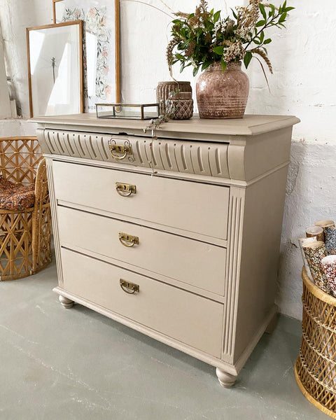 Beautiful vintage dresser