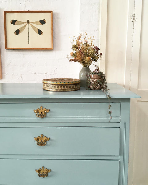 Nice vintage chest of drawers