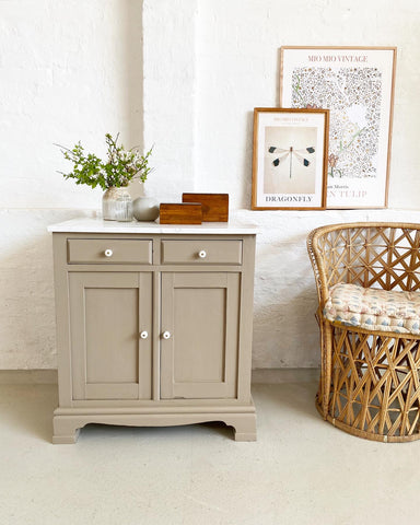 Vintage chest of drawers