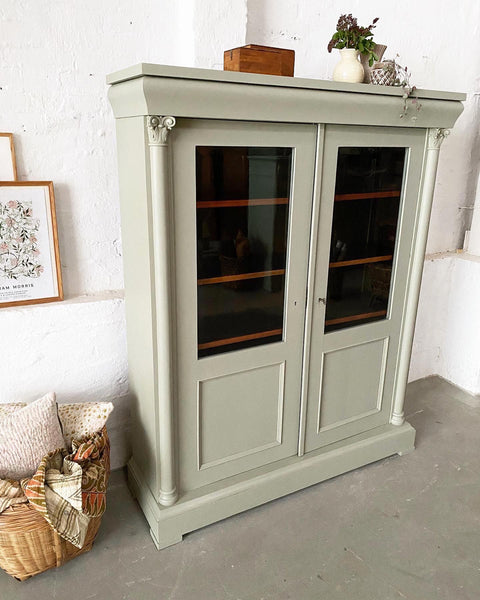 Beautiful display cabinet