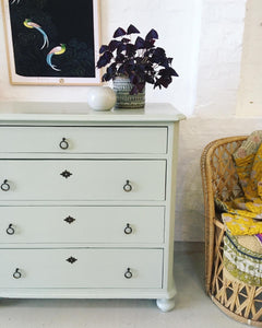 Vintage dresser - dusty green