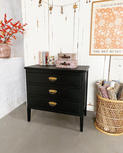 Beautiful vintage dresser