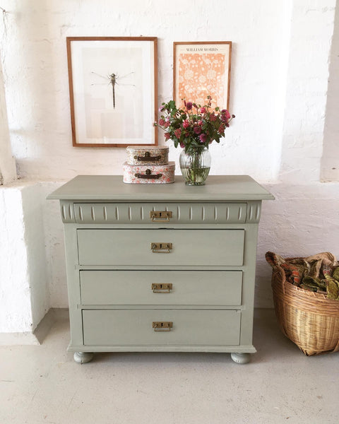 Beautiful vintage dresser