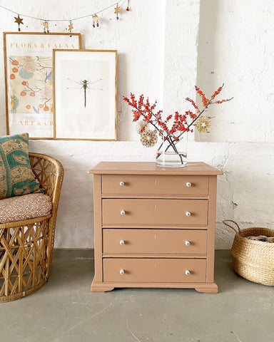 Vintage chest of drawers