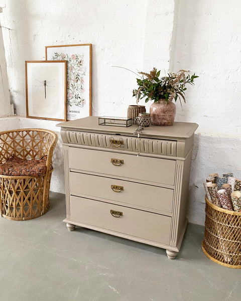 Beautiful vintage dresser