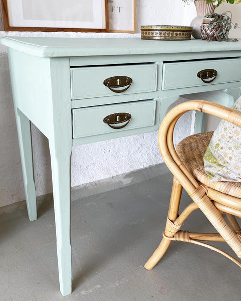 Beautiful vintage desk