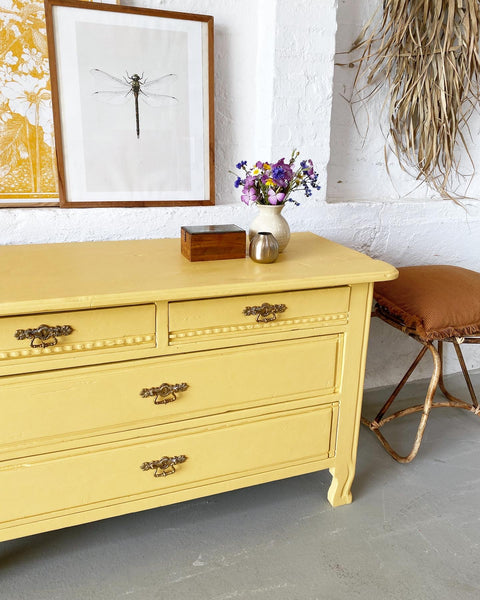 Large chest of drawers/bench