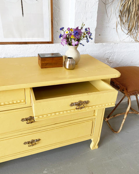 Large chest of drawers/bench