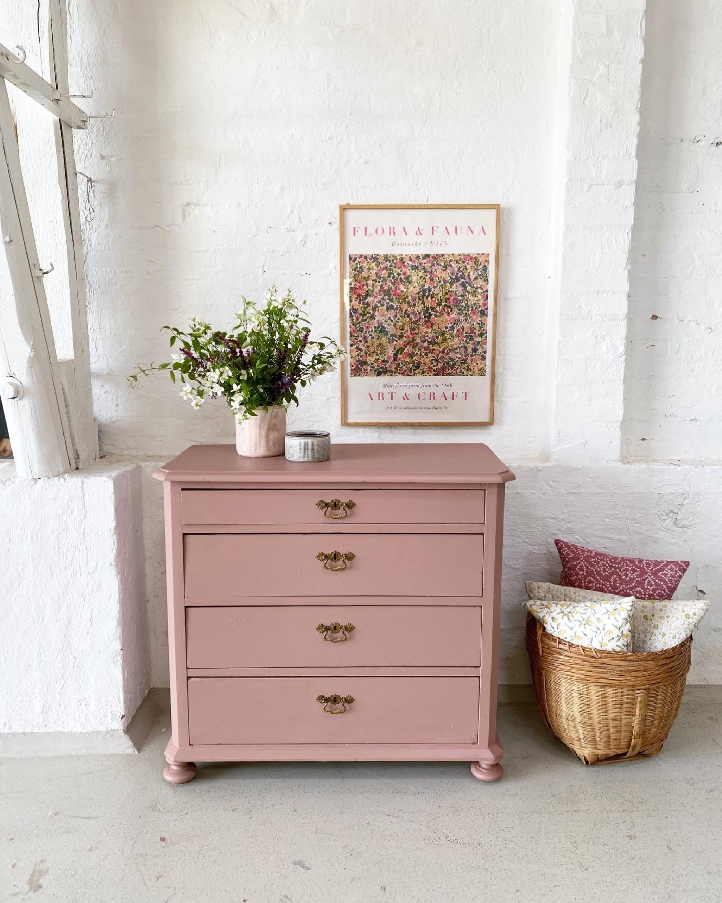 Pink vintage dresser