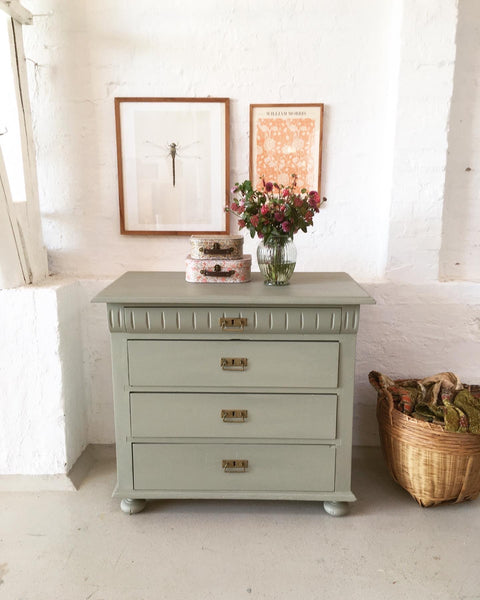 Beautiful vintage dresser