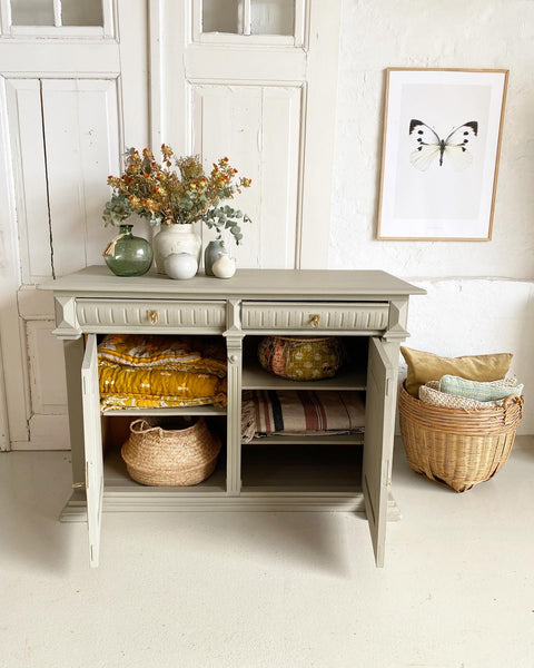 Vintage sideboard