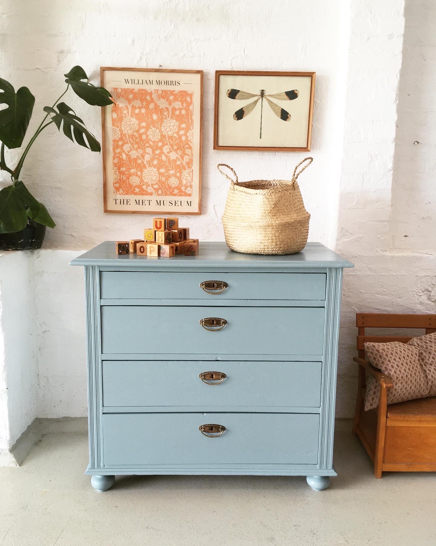 Sea blue vintage chest of drawers Ville vintage Sea blue vintage chest of drawers Ville vintage