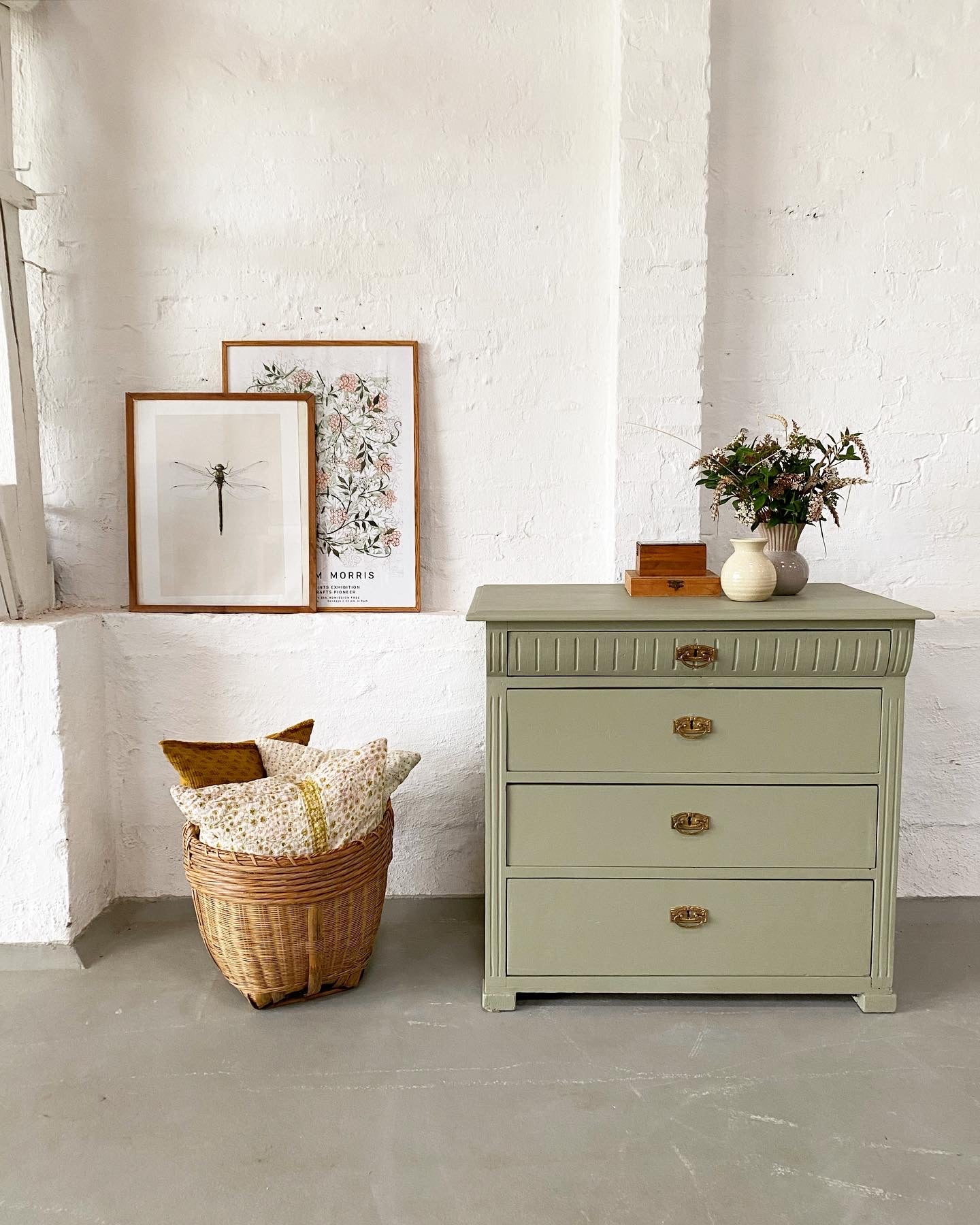 Green vintage dresser Ville vintage Green vintage dresser Ville vintage