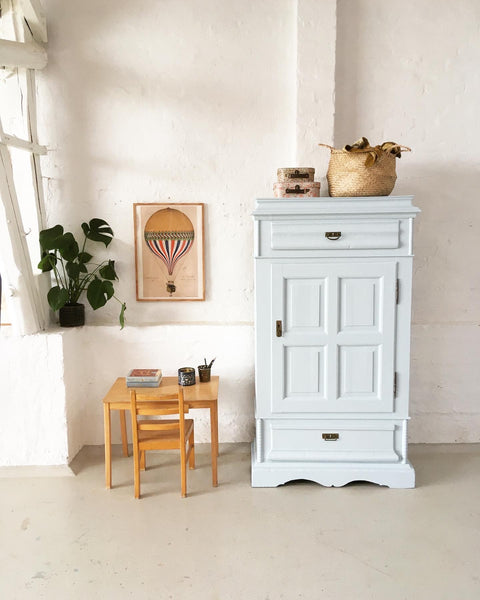 Fusion mineral paint - Little whale